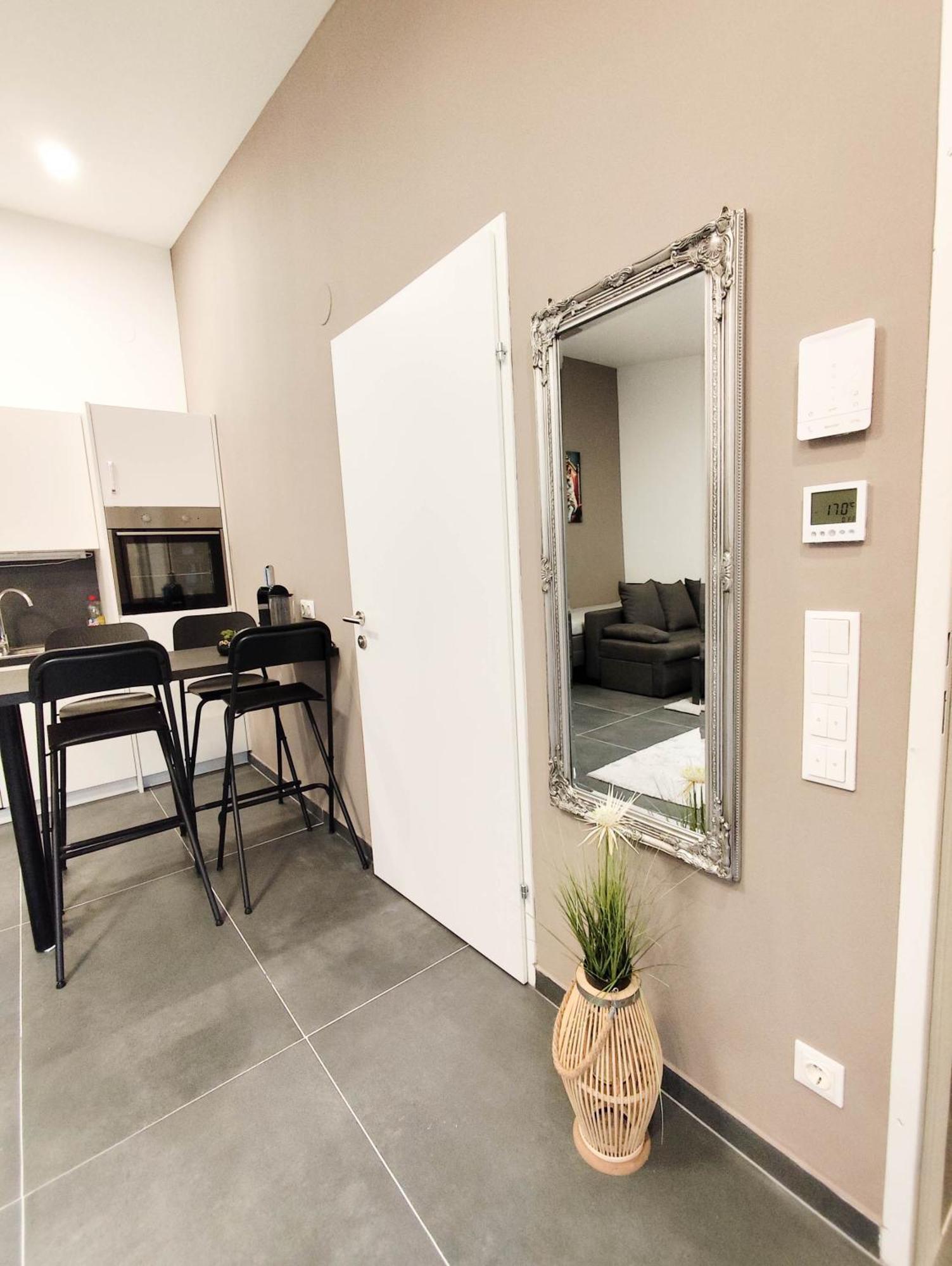 Cozy Apartments In Central Location With Free Parking Wien Exterior foto